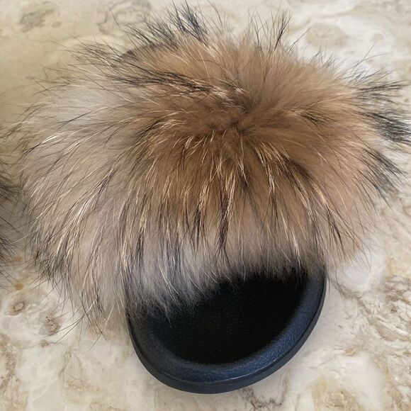 NEW! Genuine Raccoon Fur Fluffy Slide Sandals - Picture 3 of 9